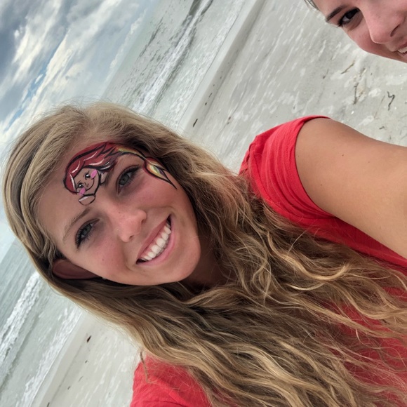 Meet your Posher, Morgan - Picture 2 of 3